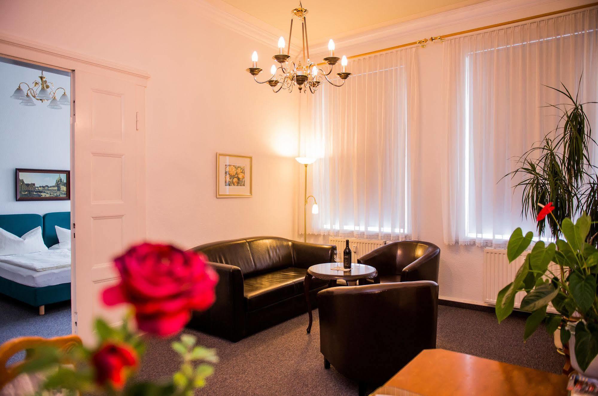 Apartmenthaus Stadt Metz 德累斯顿 外观 照片